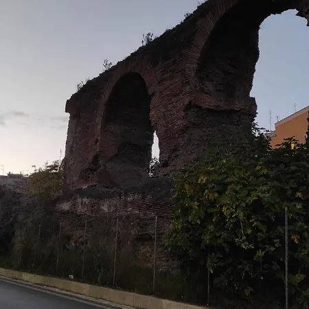 Dalia - Giardino Privato E Metro C Diretta Al Colosseo Apartmán *