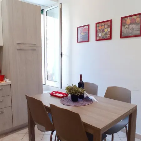 Διαμέρισμα Dalia - Giardino Privato E Metro C A 2 Passi *
